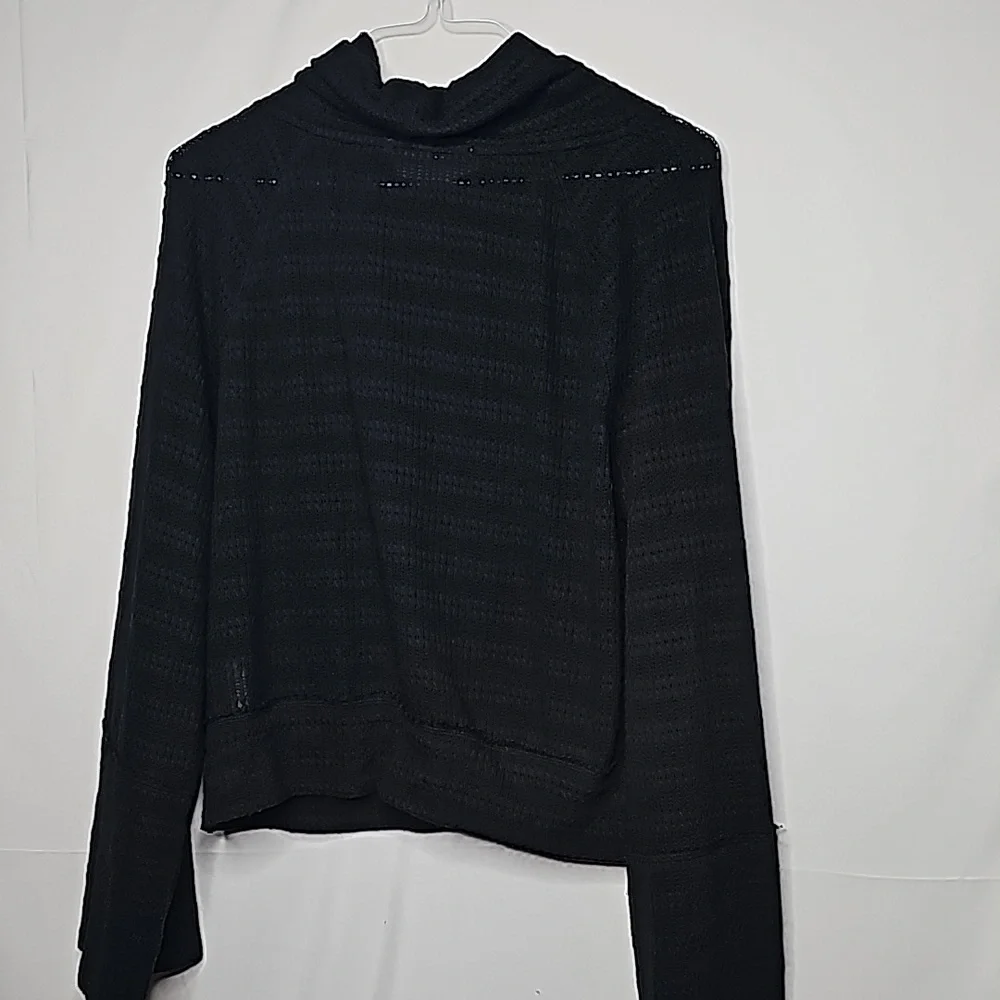 Free People raw hem cowl neck long sleeve knitted black pull over sweater sz M